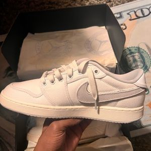 Jordan 1 low union